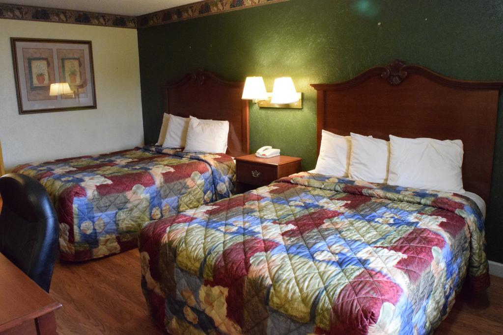 Delux Inn Odessa Habitación foto